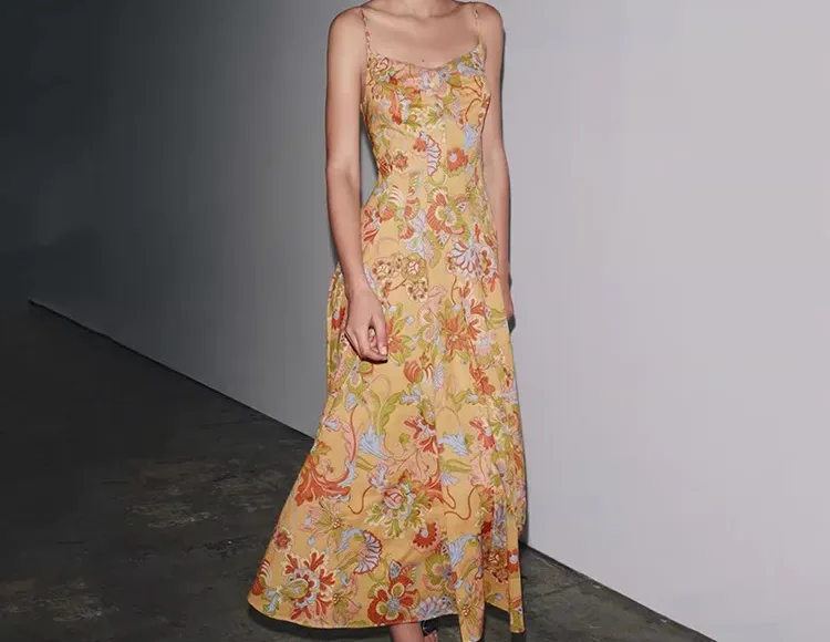 Kwintesencja damskiej sukienki