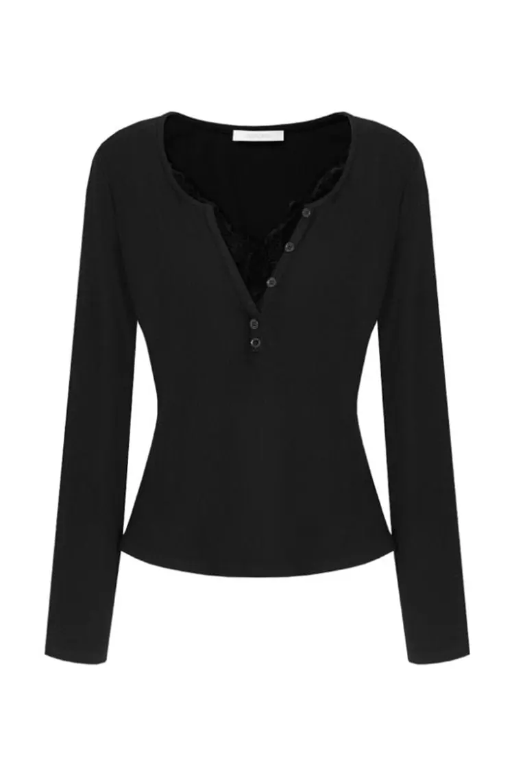 Wąski damski sweter z koronką i dekoltem w kształcie litery V